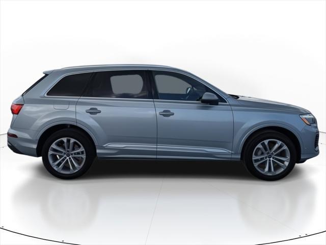 new 2025 Audi Q7 car, priced at $73,275