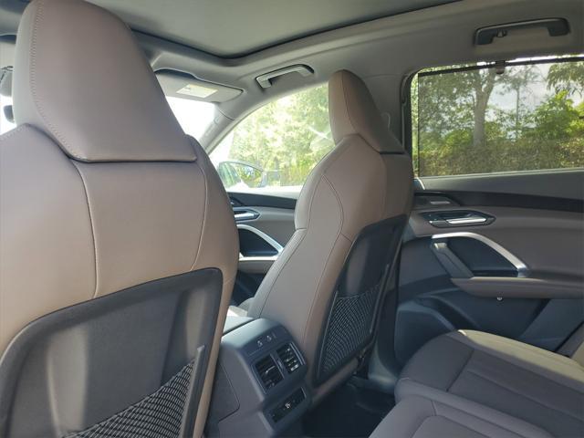 new 2025 Audi Q5 car, priced at $60,975