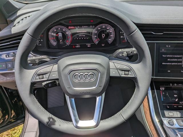 new 2025 Audi Q7 car, priced at $70,875