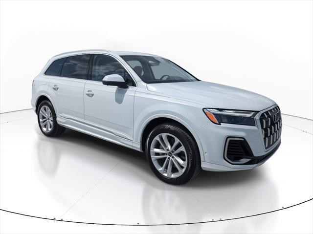 new 2025 Audi Q7 car, priced at $73,655