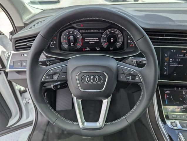 new 2025 Audi Q7 car, priced at $73,655