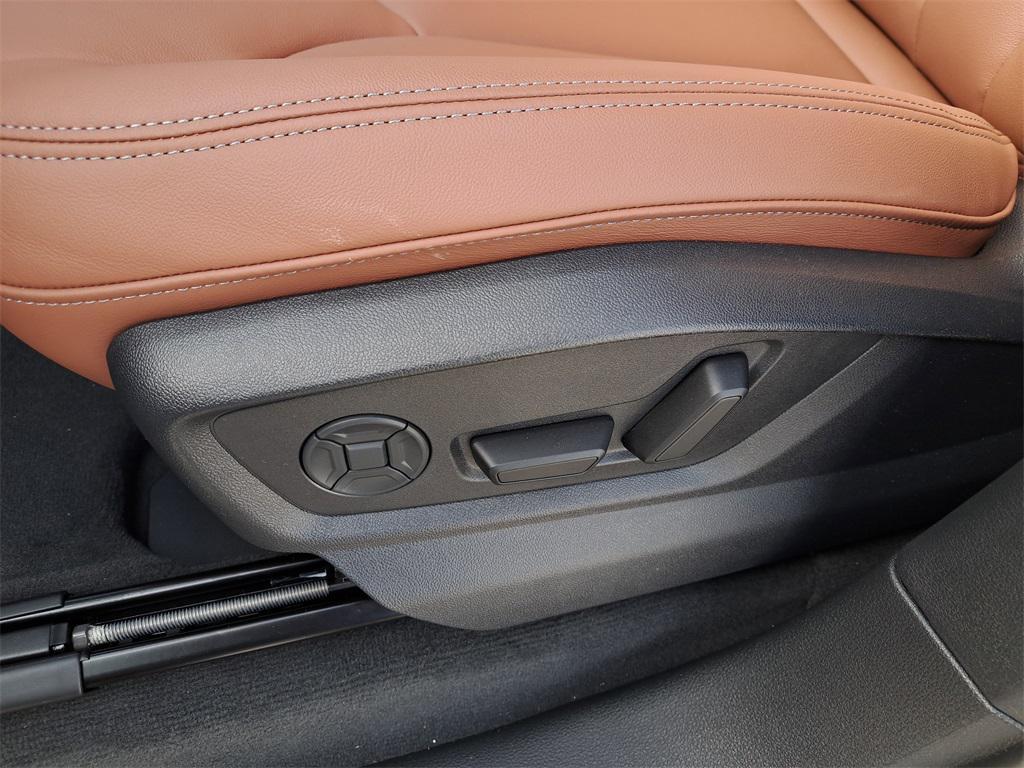 new 2026 Audi Q7 car, priced at $67,895