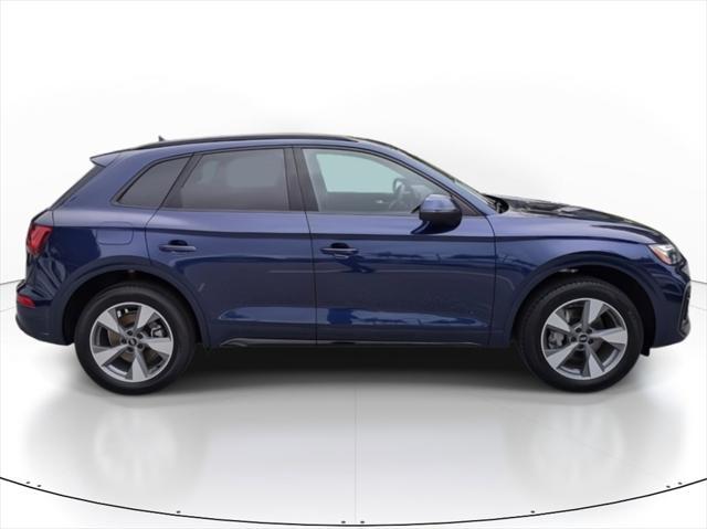 new 2025 Audi Q5 car, priced at $47,004