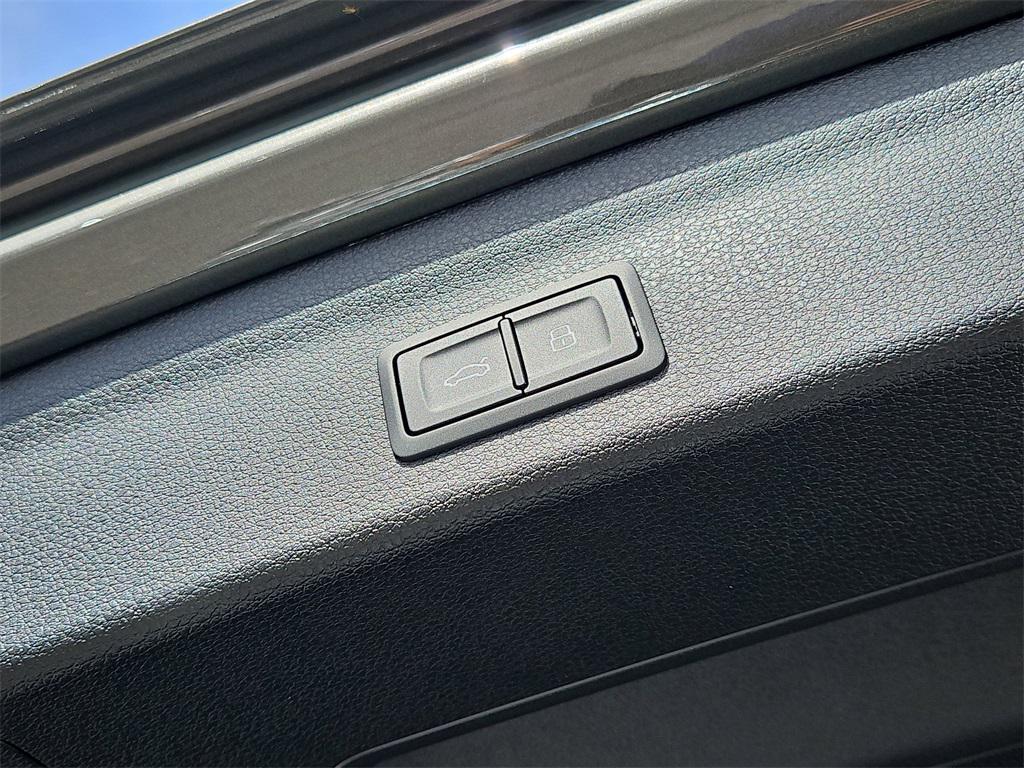 new 2025 Audi Q3 car, priced at $41,810