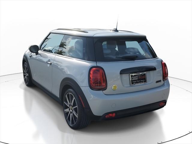 used 2022 MINI Hardtop car, priced at $20,992