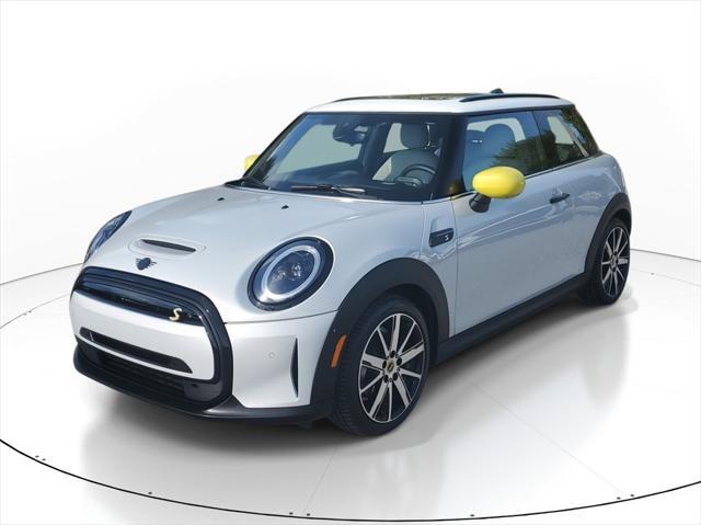 used 2022 MINI Hardtop car, priced at $20,992