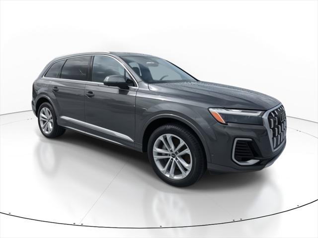 new 2025 Audi Q7 car, priced at $73,275