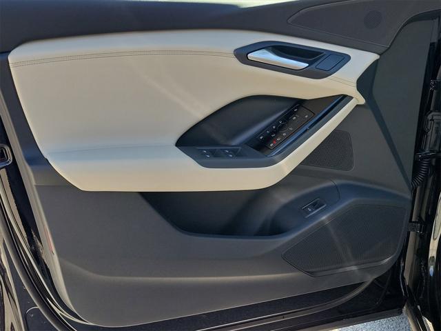 new 2025 Audi Q6 e-tron car, priced at $72,000