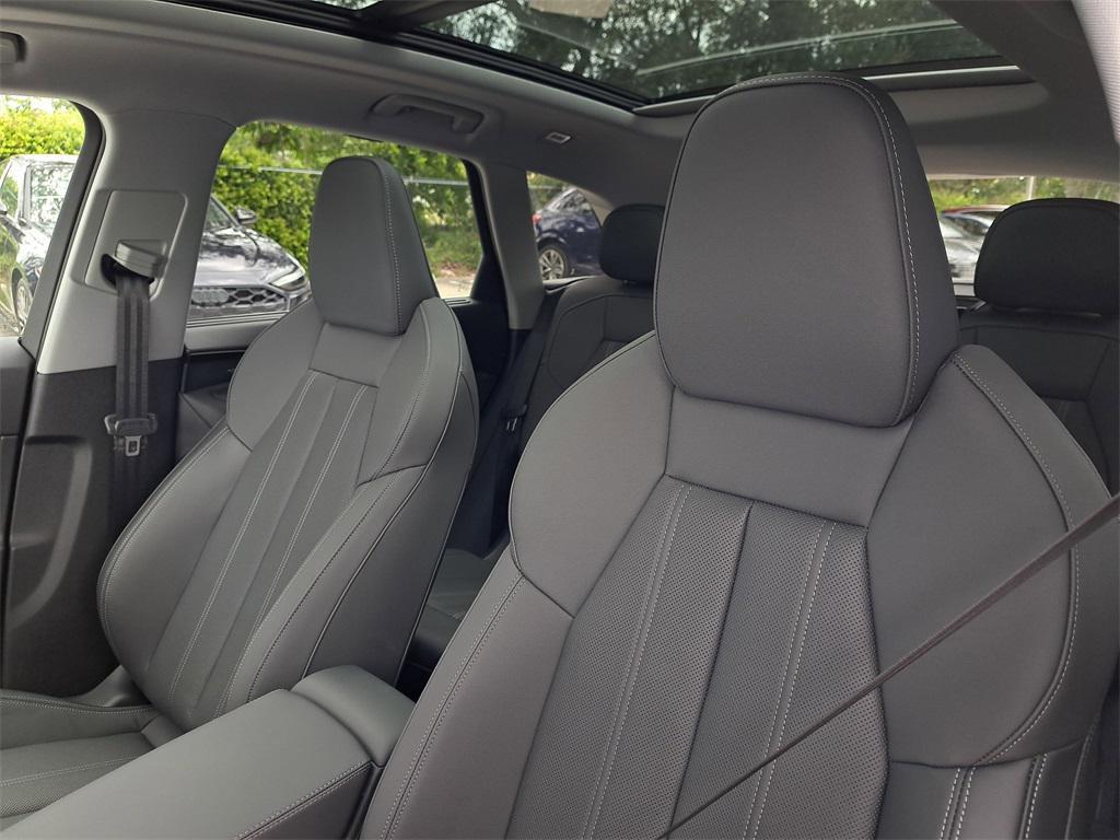 new 2025 Audi Q5 car, priced at $60,950