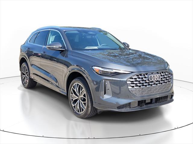 new 2025 Audi Q5 car, priced at $60,975