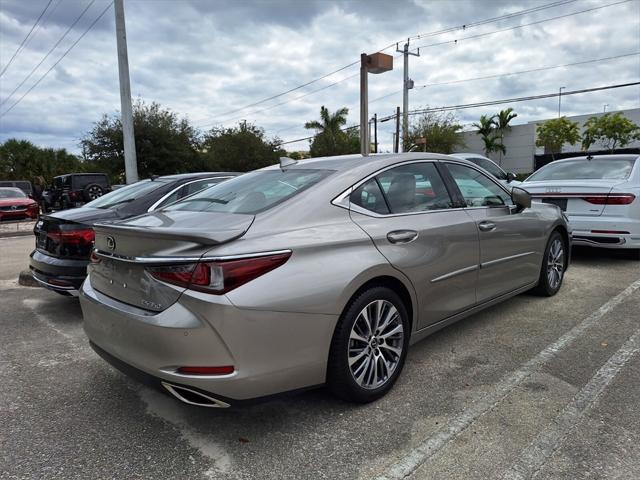 used 2020 Lexus ES 350 car, priced at $29,013