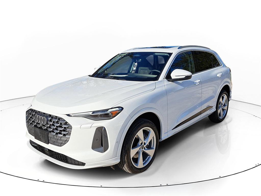 new 2025 Audi Q5 car, priced at $60,430