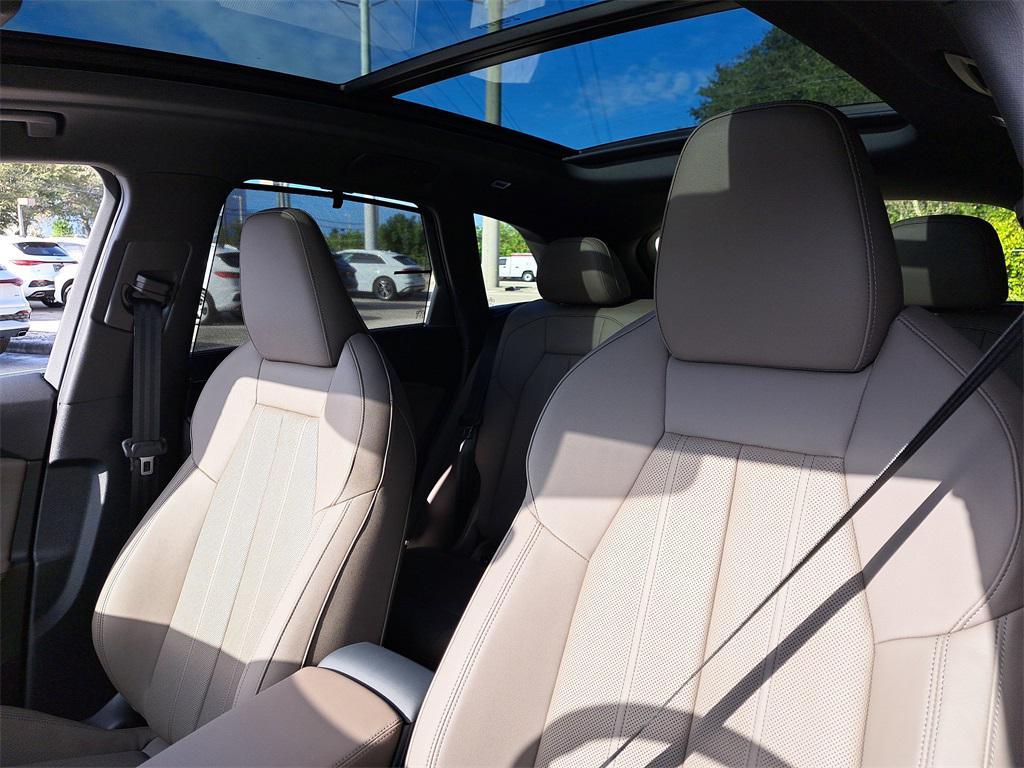 new 2025 Audi Q5 car, priced at $60,950