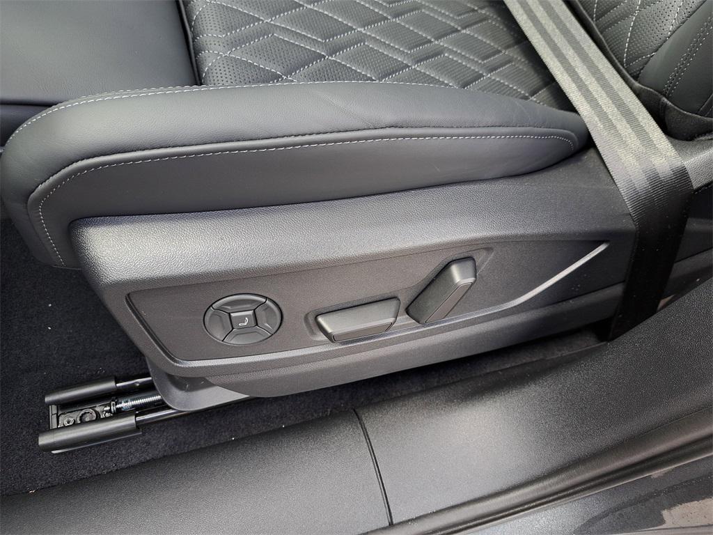 new 2025 Audi SQ5 car, priced at $74,065