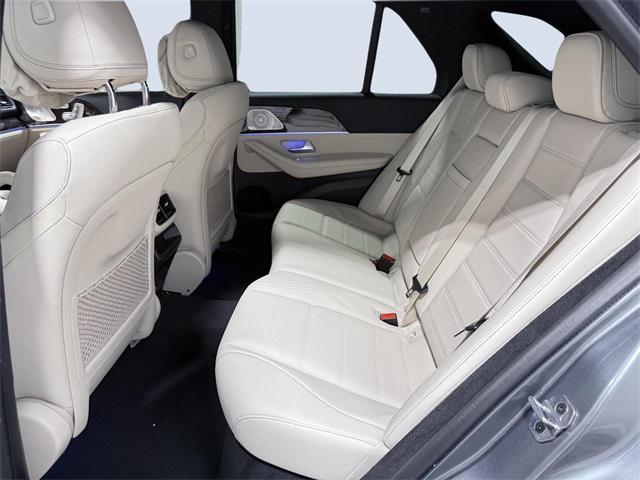 new 2025 Mercedes-Benz GLE 450 car, priced at $89,895