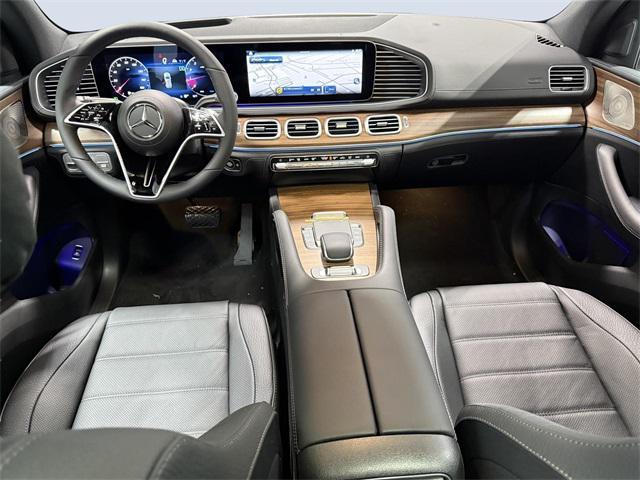 new 2025 Mercedes-Benz GLE 580 car, priced at $108,055