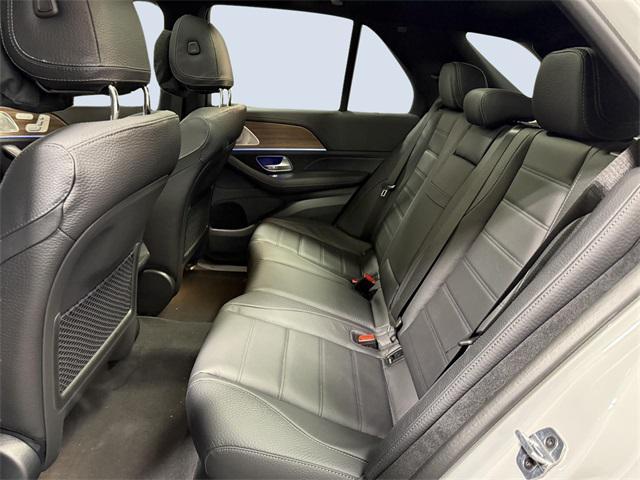 new 2025 Mercedes-Benz GLE 580 car, priced at $108,055