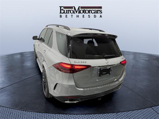 new 2025 Mercedes-Benz GLE 580 car, priced at $108,055