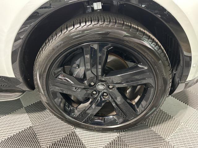used 2025 Land Rover Discovery car, priced at $71,881