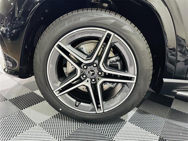 new 2025 Mercedes-Benz GLS 450 car, priced at $96,275