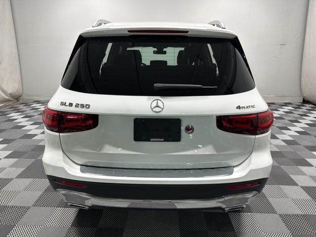 used 2022 Mercedes-Benz GLB 250 car, priced at $30,881