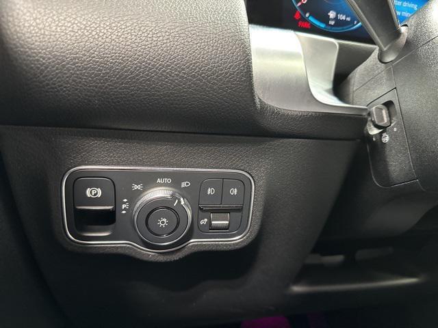 used 2022 Mercedes-Benz GLB 250 car, priced at $30,881