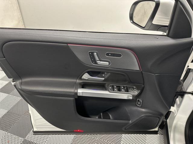 used 2022 Mercedes-Benz GLB 250 car, priced at $30,881
