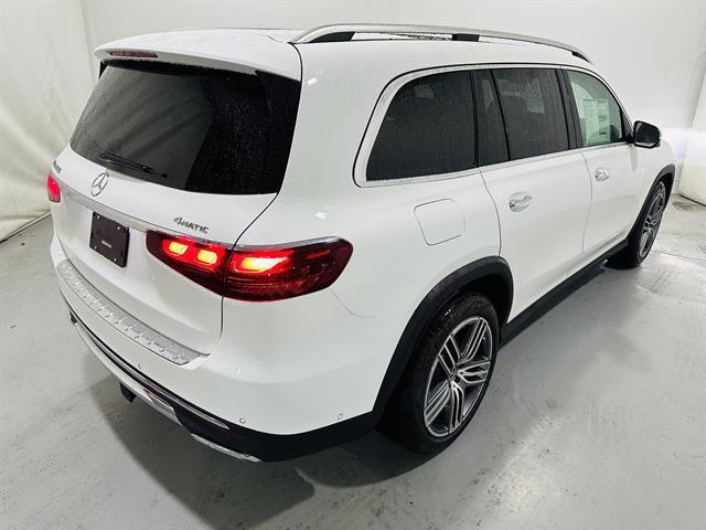 new 2024 Mercedes-Benz GLS 450 car