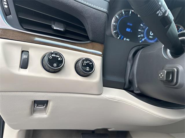 used 2020 Cadillac Escalade ESV car, priced at $42,881