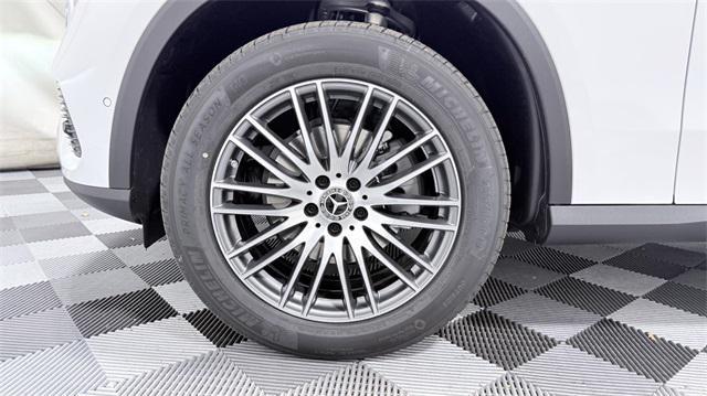 new 2026 Mercedes-Benz GLC 300 car, priced at $58,685