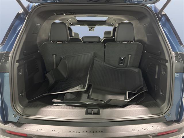 used 2025 Chevrolet Traverse car, priced at $46,881