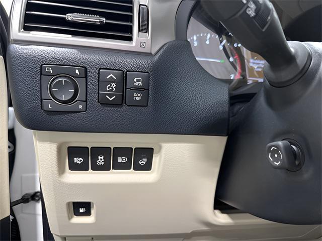 used 2022 Lexus GX 460 car, priced at $59,881