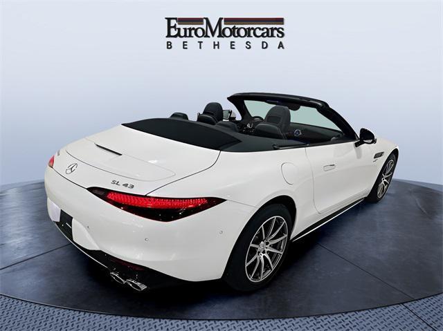 new 2024 Mercedes-Benz AMG SL 43 car, priced at $113,415