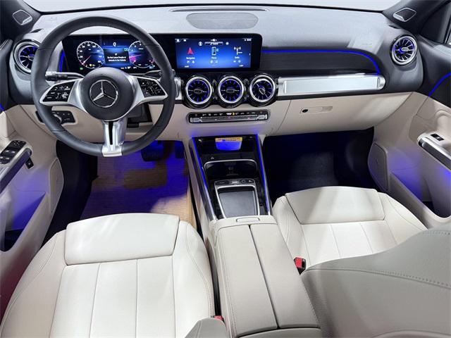 new 2025 Mercedes-Benz GLB 250 car, priced at $55,430
