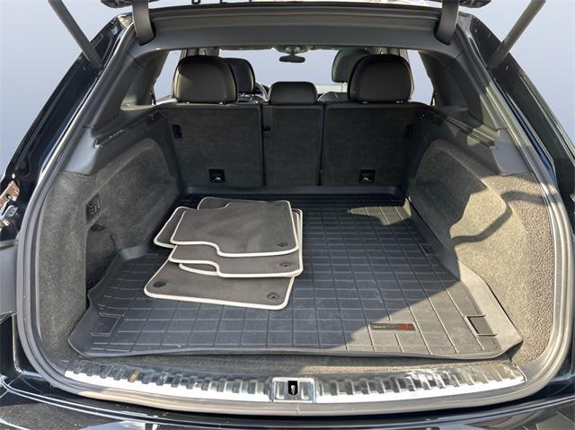 used 2018 Bentley Bentayga car, priced at $72,881