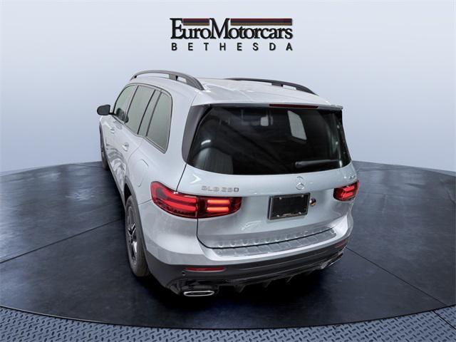 new 2025 Mercedes-Benz GLB 250 car, priced at $56,185