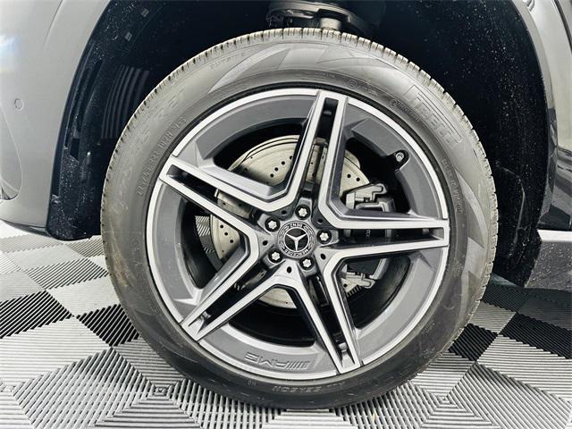new 2025 Mercedes-Benz GLS 450 car, priced at $96,185