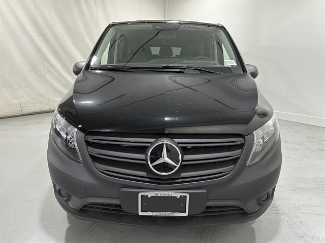 new 2023 Mercedes-Benz Metris car