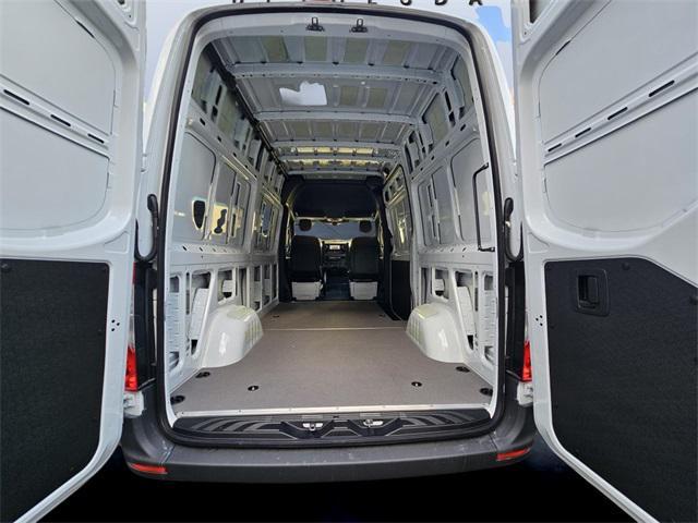 new 2025 Mercedes-Benz Sprinter 2500 car, priced at $64,194