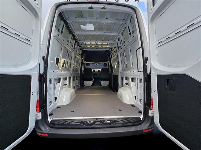 new 2025 Mercedes-Benz Sprinter 2500 car, priced at $64,194