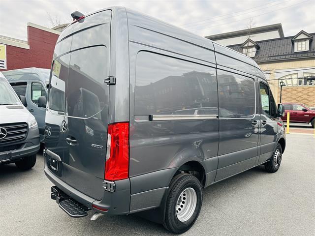 new 2024 Mercedes-Benz Sprinter 3500 car