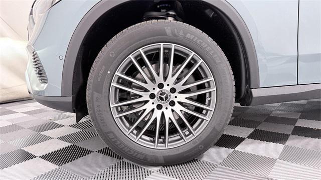 new 2026 Mercedes-Benz GLC 300 car, priced at $57,685