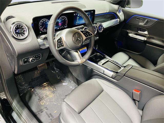 new 2025 Mercedes-Benz GLB 250 car, priced at $49,595