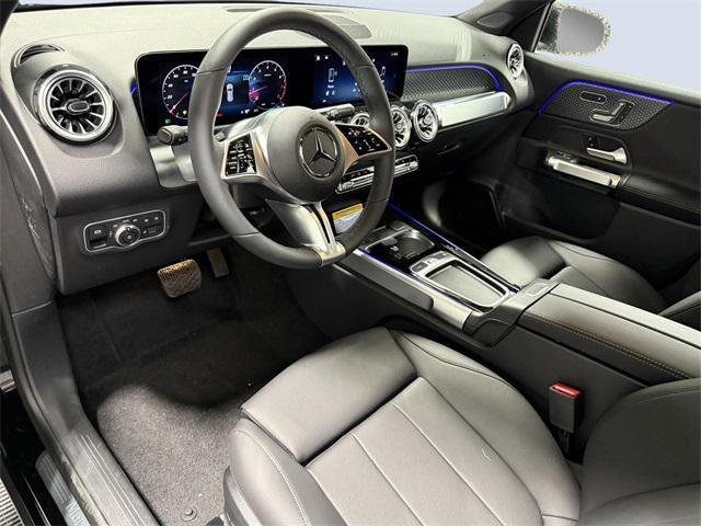 new 2025 Mercedes-Benz GLB 250 car, priced at $49,595