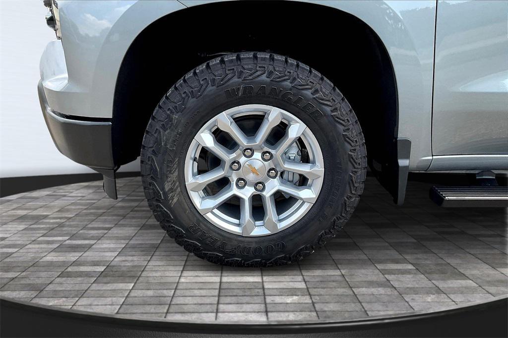 new 2026 Chevrolet Silverado 1500 car, priced at $43,625