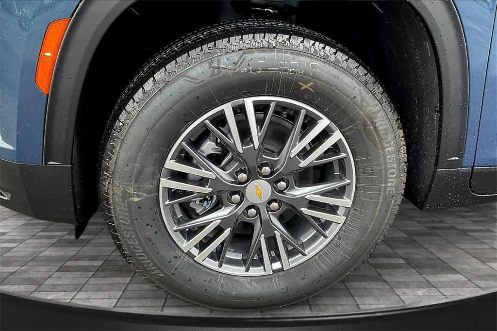 new 2026 Chevrolet Traverse car, priced at $42,845