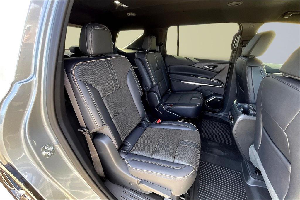 new 2026 Chevrolet Traverse car, priced at $55,920