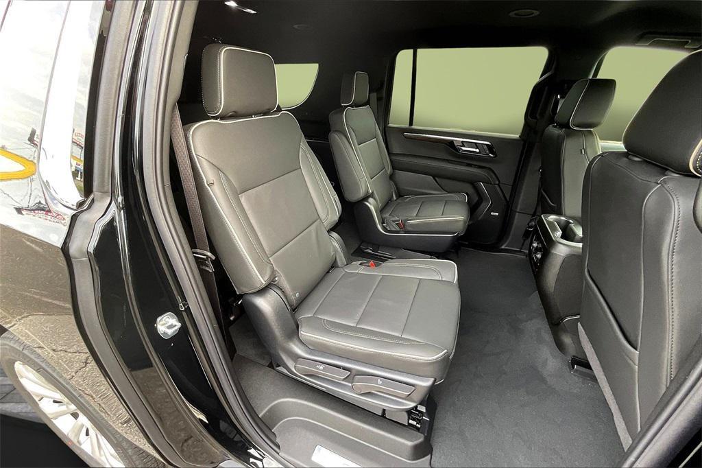 new 2025 Chevrolet Suburban car, priced at $73,820