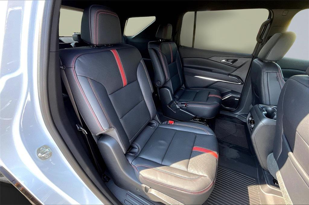 new 2026 Chevrolet Traverse car, priced at $57,710