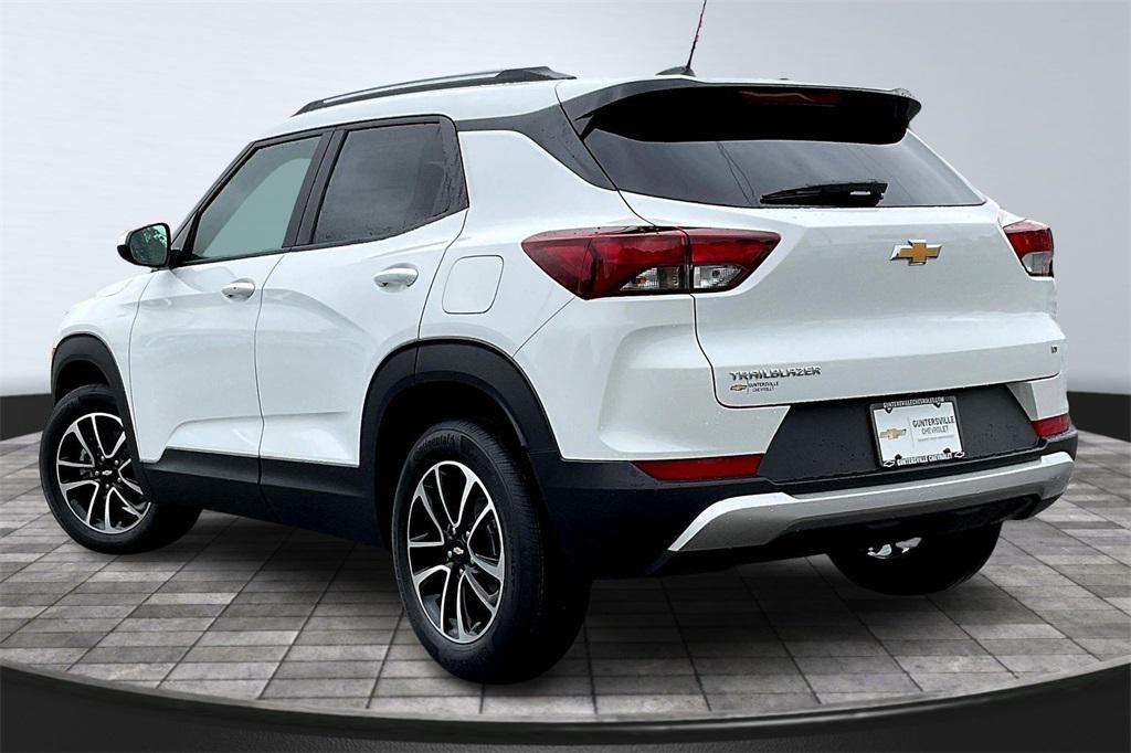 new 2026 Chevrolet TrailBlazer car, priced at $25,825